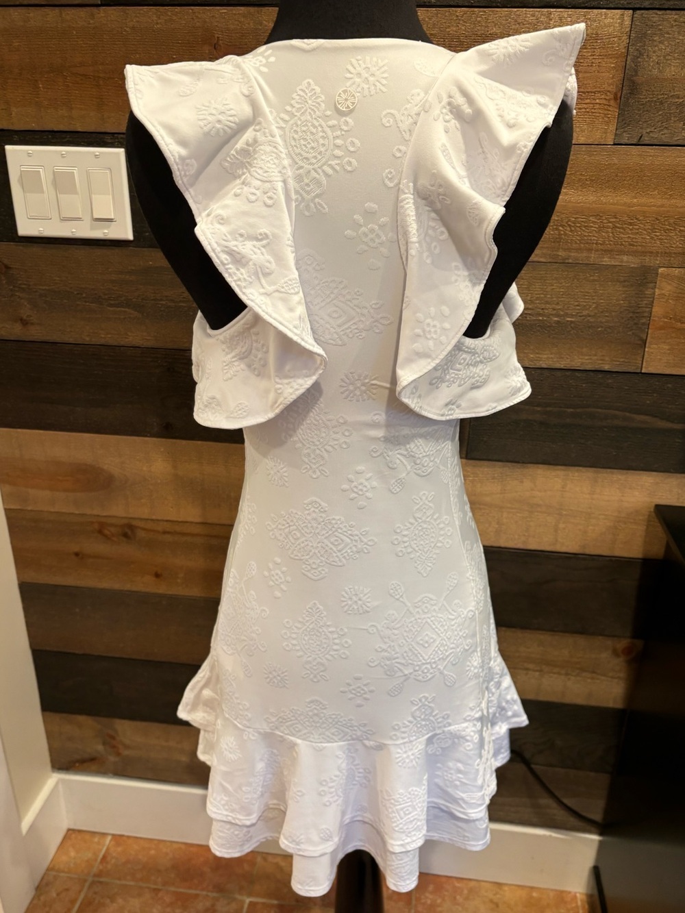 Lilly Pulitzer Luxletic Rally Tennis Dress in Resort White Womens XS Activewear - Picture 3 of 12